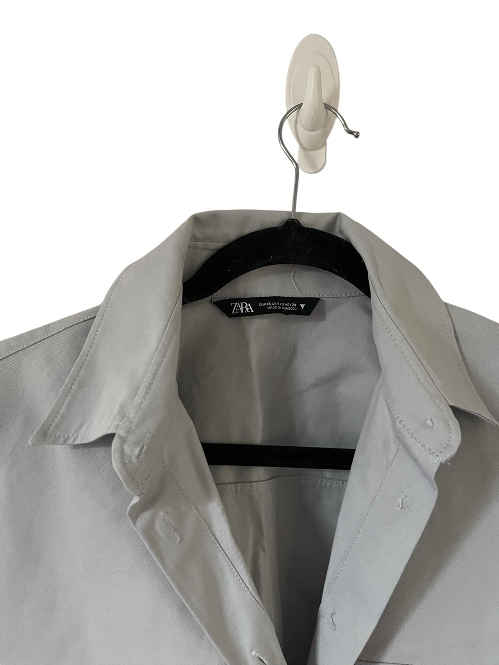 Zara Cropped Utility Jacket in Light Gray - Picture 7 of 8